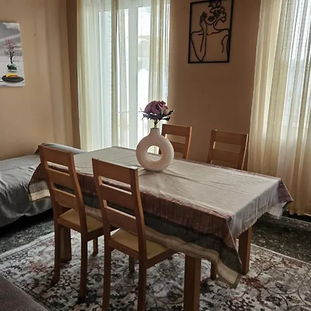 Traditional Stone House With Breathtaking View. Сasa de vacaciones